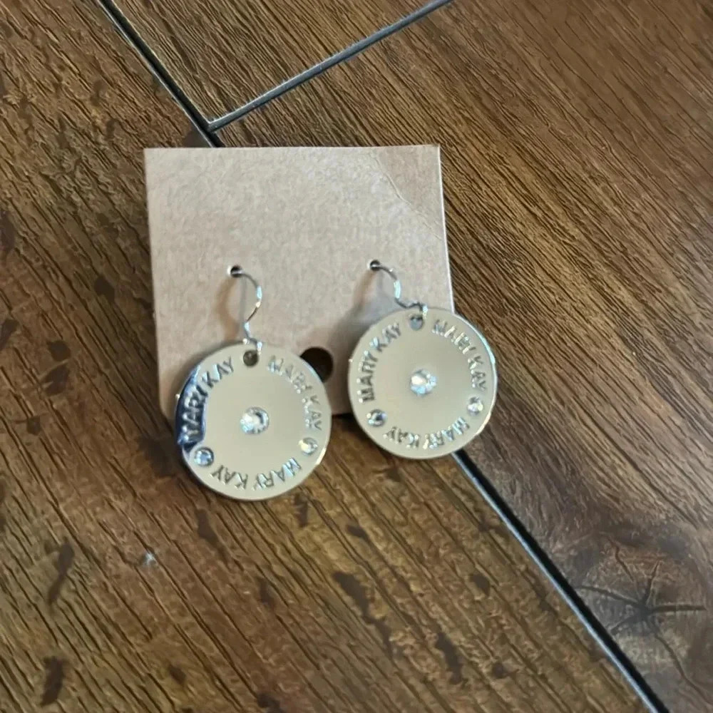 Mary Kay Silver earrings
